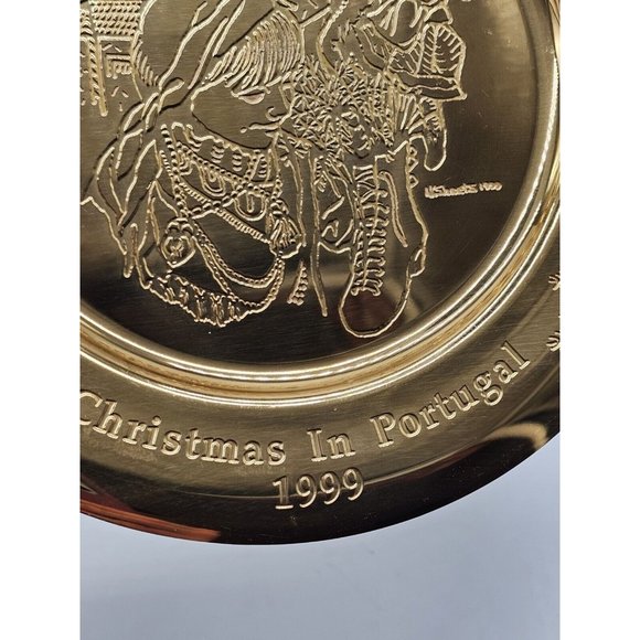 Dirilyte Gold Metal Christmas Plates Russia, Portugal & Australia Vintage Rare - Picture 9 of 12